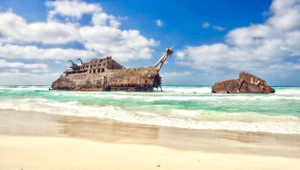 Boavista: 4x4 Island Tour, Santa Monica, Dune, Caves & Lunch - Shipwreck at Cabo Santa Maria