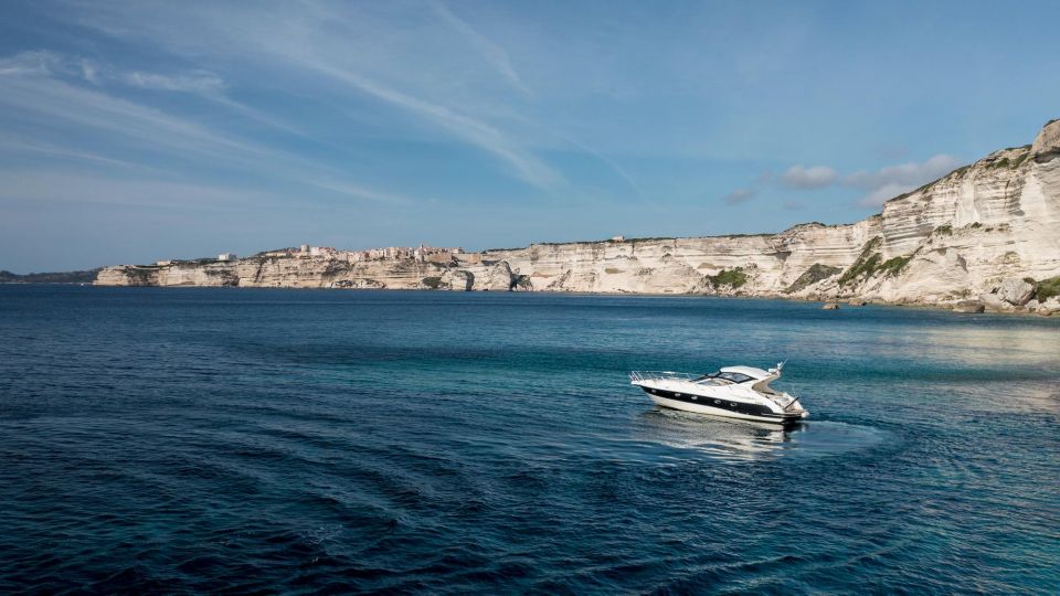 Bonifacio: Sunset Aperitif Dining Boat Tour - Guided Experience