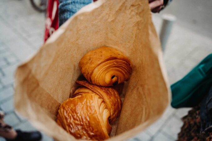 Bordeaux: Guided Food Tour With Tastings - Local Food Specialties