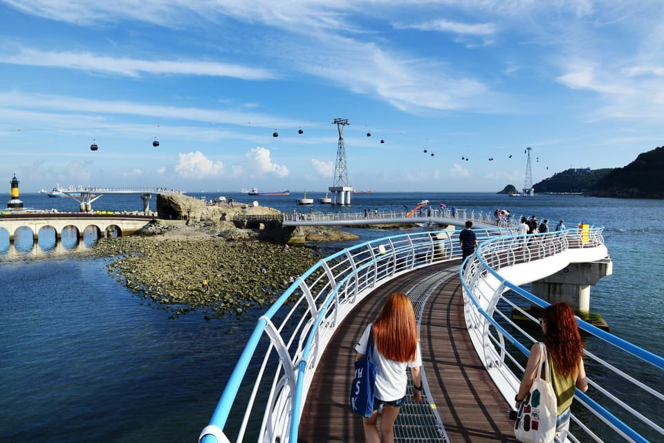 Busan: Sky Capsule+ Huinnyeoul+ Gamcheon+ Songdo+ Night View - Coastal Skywalk Experiences