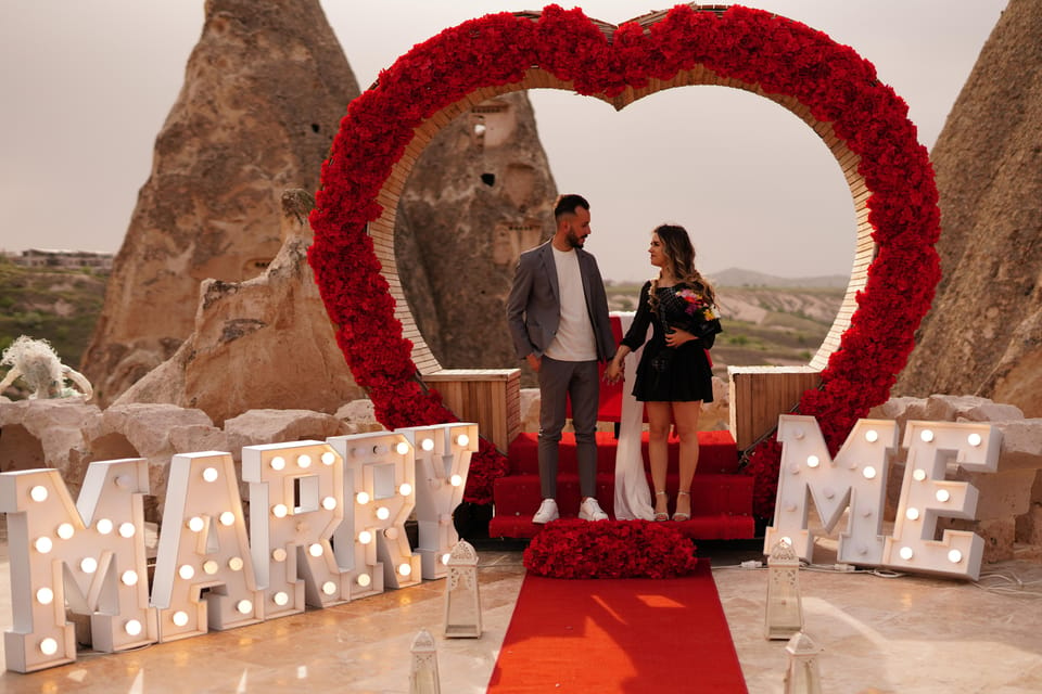 Cappadocia Proposal: Sunrise Balloon or Sunset - Choosing Your Ideal Proposal