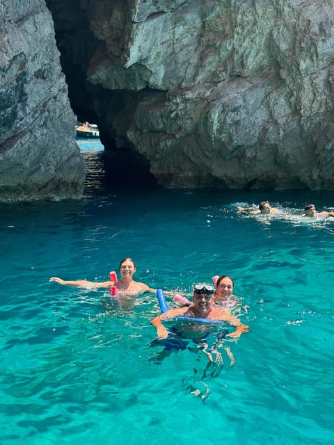 Capri: 2-Hour Boat Tour of the Caves and Stacks - Tips for Your Tour