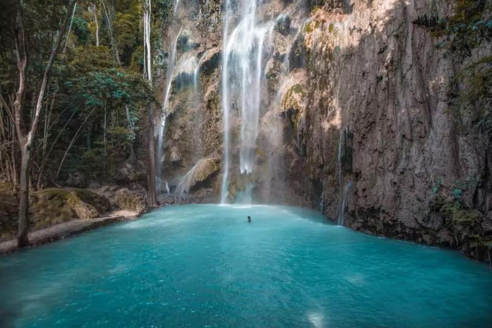 Cebu 2 Days Highlights Tour - Kawasan Falls Canyoneering