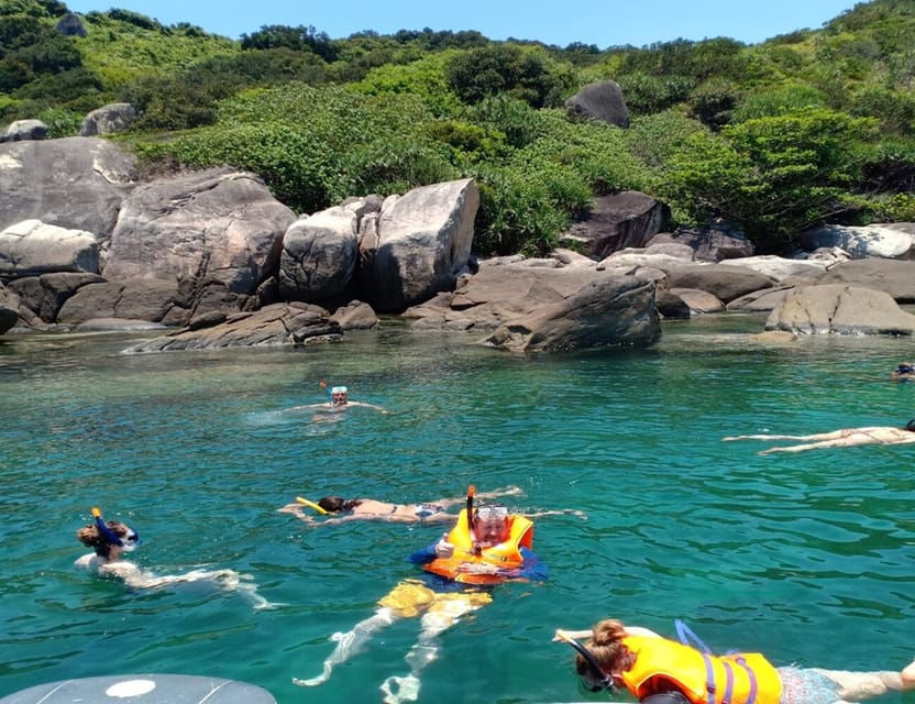 Cham Island: Experience Snorkeling and Lunch In A Day Tour - Lunch and Dining Options