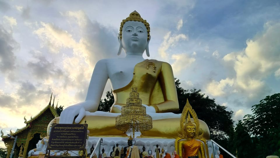 Chiang Mai: Bamboo Rafting and Wat Phra That Doi Kham - Tour Confirmation and Meeting Point