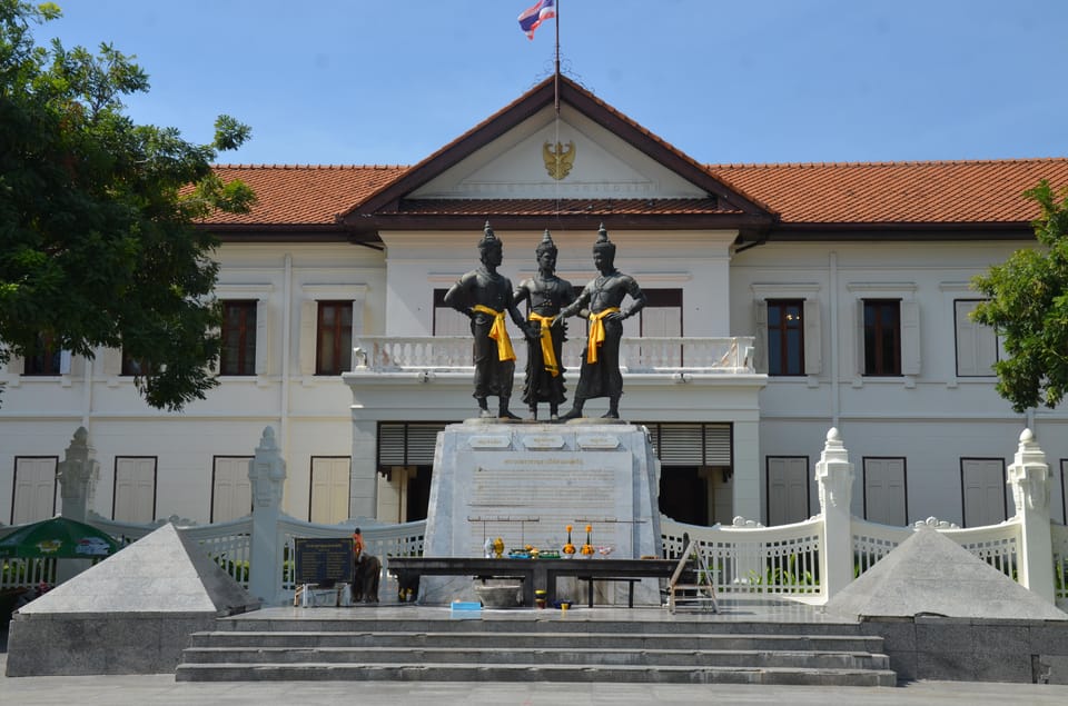 Chiang Mai: History and Temples Discovery Walking Tour - Frequently Asked Questions