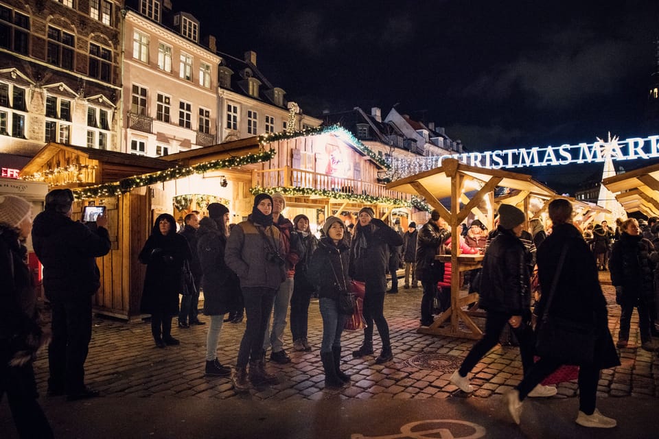 Copenhagen: Christmas Walking Tour With Treats and Drinks - Booking Information and Tips