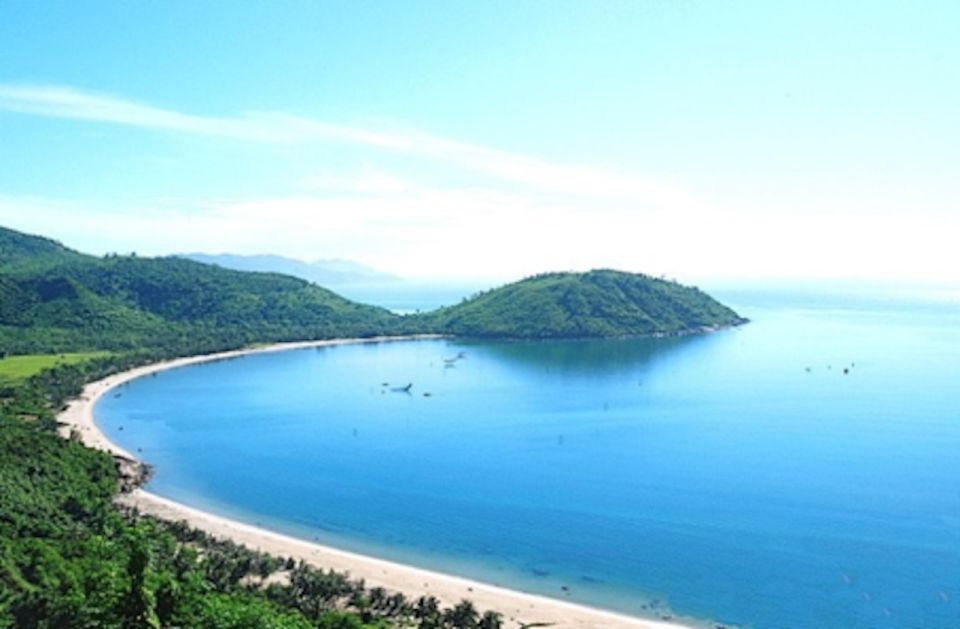 Da Nang Transfer To /From Hue Via Hai Van Pass & SightSeeing - Service Features