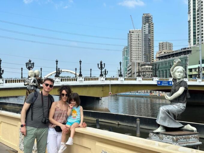 Discover Real Manila With Venus - Taking in Local Culture