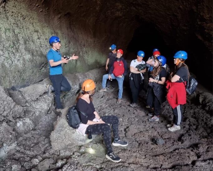 ETNA: GUIDED TOUR OF ETNA WITH PICK-UP FROM CATANIA - Group Size and Language