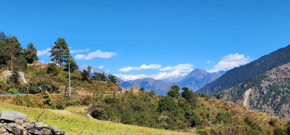 Exploring the Majestic Langtang Valley: A 10-Day Adventure - Safety and Health Considerations