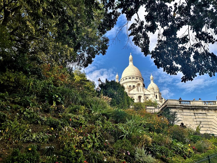 Family Experience: Montmartre Tour - Exploring Montmartres History