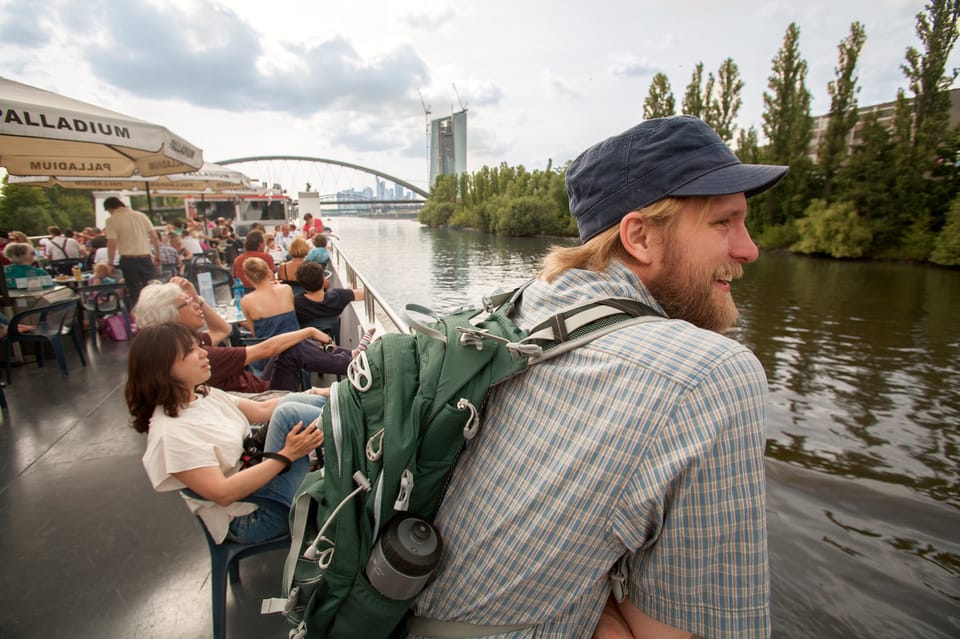 Frankfurt: 1-Hour Panorama Boat Cruise on the River Main - Infant and Pet Policy