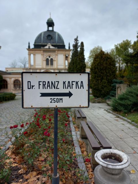 Franz Kafka and His Prague - Kafkas Literary Circle and Connections