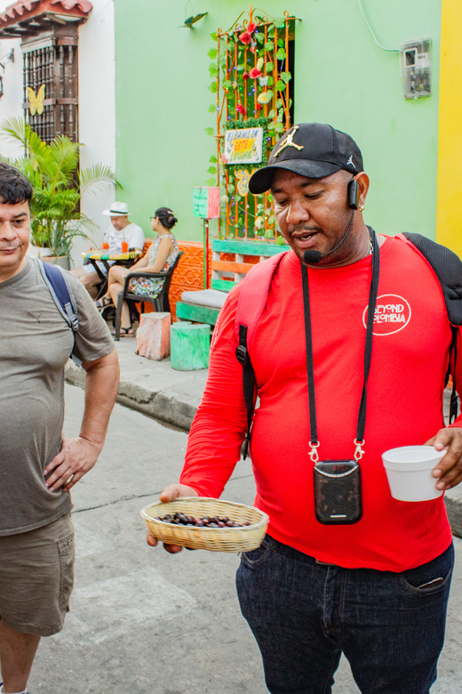 Free Getsemani Cartagena Neighborhood Complete Walking Tour - Tips for an Enjoyable Tour