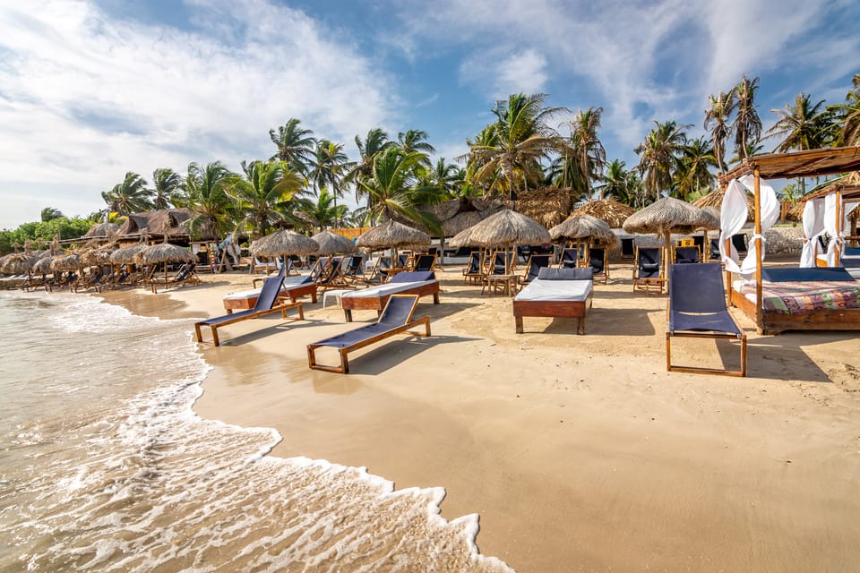 From Cartagena: Palmarito Beach With Buffet Lunch And Pool - Booking Information