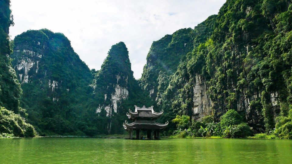 From Ha Noi: Ninh Binh With Hoa Lu, Trang an & Mua Cave - Health and Safety Guidelines