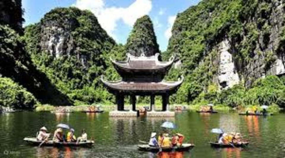 From Hanoi: Hoa Lu Tam Coc Mua Cave Lunch at Restaurant - Frequently Asked Questions