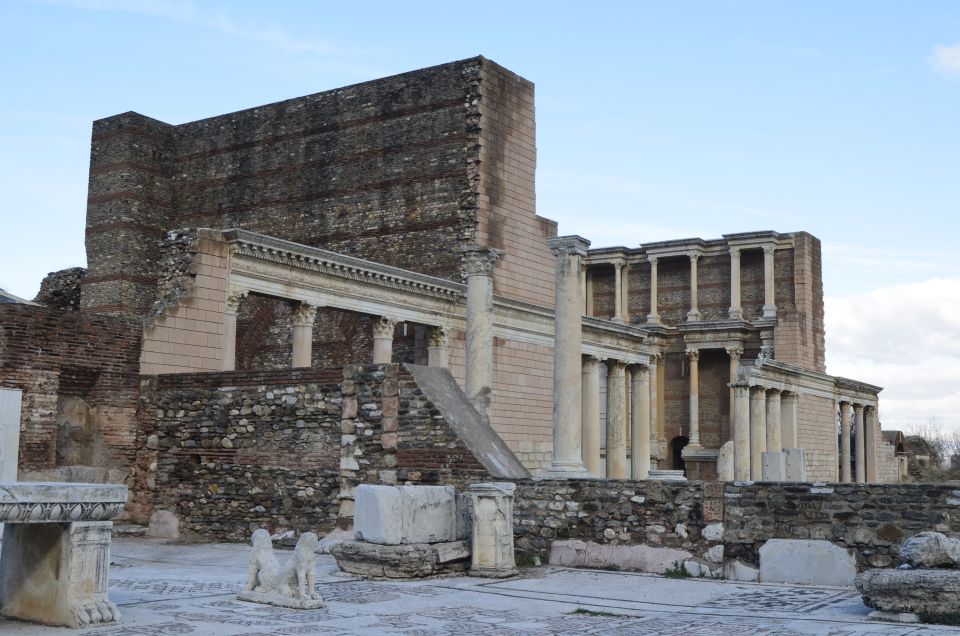 From Izmir/Kusadasi: Private Ancient Sardis Tour With Lunch - Tips for Travelers