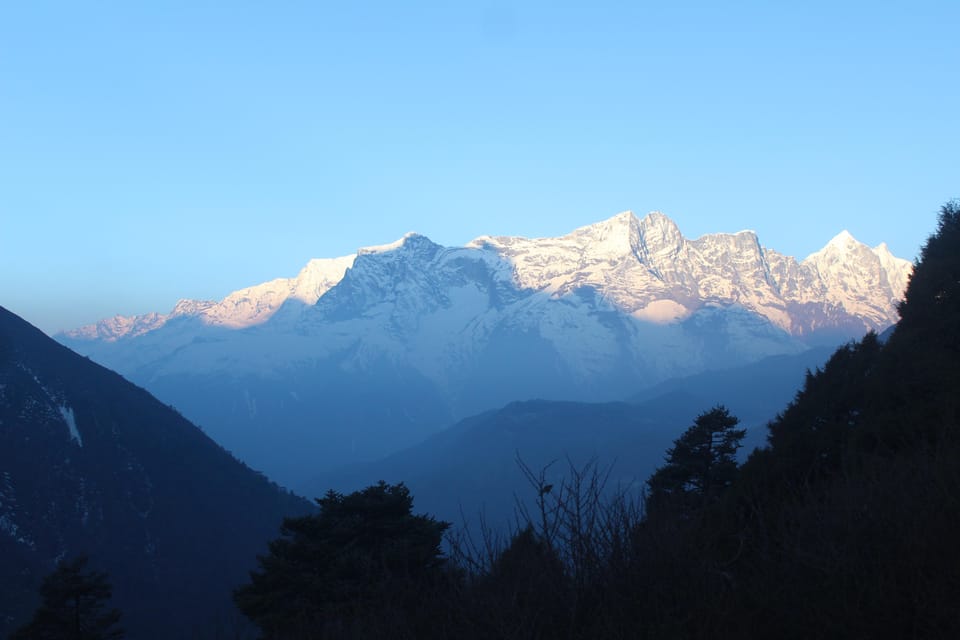 From Lukla: 10 Day Gokyo Lake & Ri Trek With Himalayan Guide - Cultural Insights