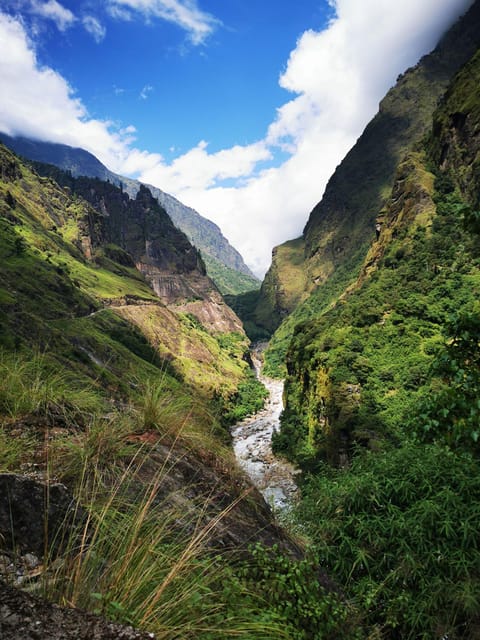 From Pokhara: 9-Day Annapurna Circuit Trek - Safety and Health Considerations