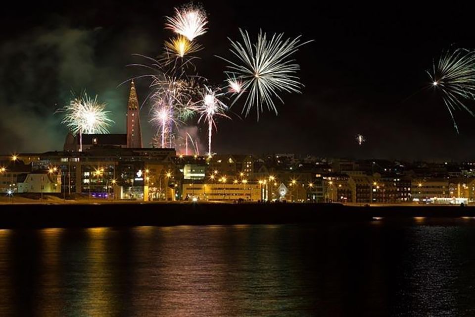 From Reykjavik: New Years Fireworks by Boat - Tips for a Great Experience