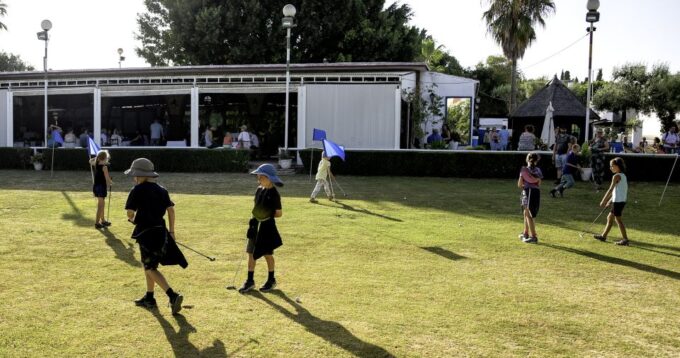 Fuengirola: Spanish Horse Show With Optional Dinner/Flamenco - Getting to the Event