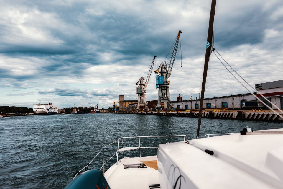 Gdańsk: Motława and Port Yacht Cruise With Prosecco - What to Expect