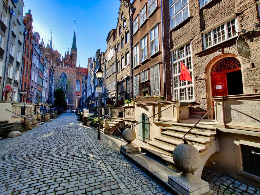 Gdańsk Starter: Explore the Historic Main Town District - Local Tips for Visitors