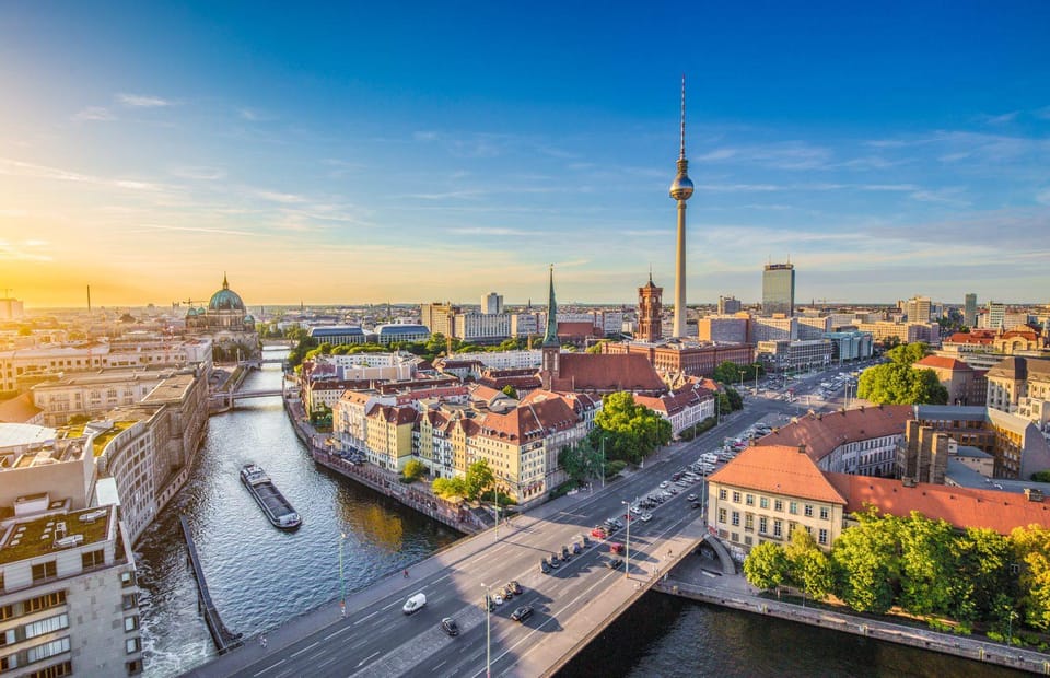 Gems of Berlin – Guided Walking Tour - Tour Experience