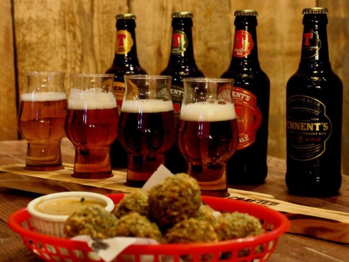 Glasgow: Beer Flight With a Haggis Taster in a Glasgow Pub - Tips for Your Visit