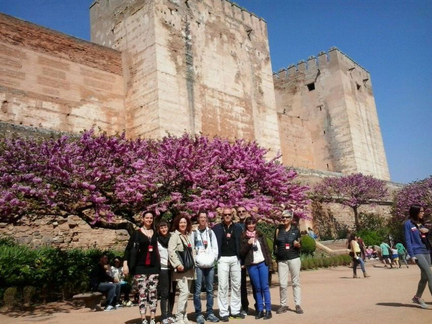 Granada Alhambra and Generalife Gardens Experience Tour - Tips for a Successful Visit