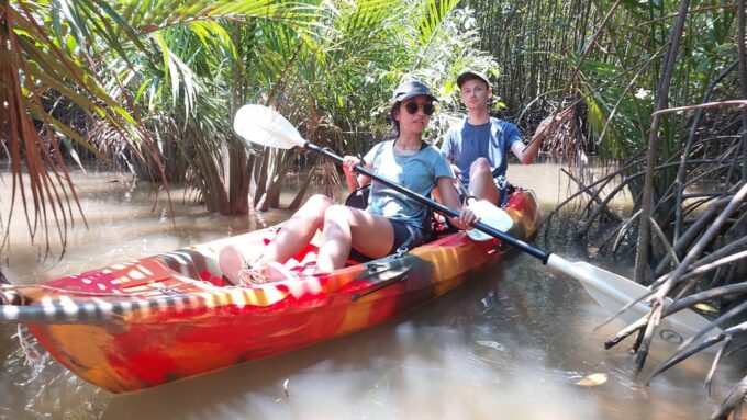 Half Day Kayak Guided Tour to the Green Mangroves Forest - Booking Details