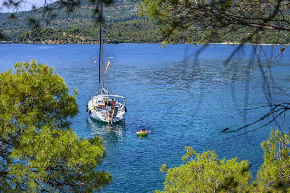 Halkidiki: Private Sailing Yacht Cruise Swim in Blue Waters - Booking and Cancellation Policies