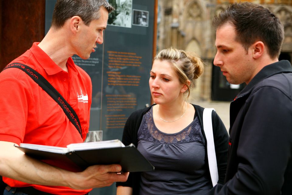 Hamburg: Private Tour Port, St. Michaelis Church & City Hall - Tour Guide Expertise