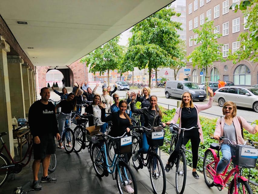 Hamburg: Szene Bike Tour of the Citys Trendy Neighborhoods - Live Tour Guide