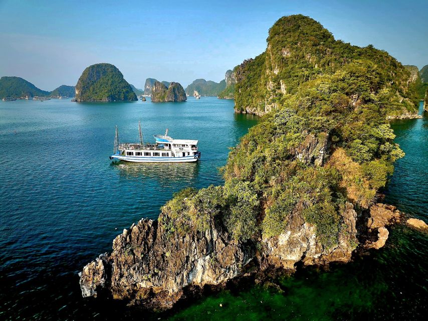 Hanoi: Halong Bay Cruise With Titov and Surprising/Luon Cave - What to Expect on Board