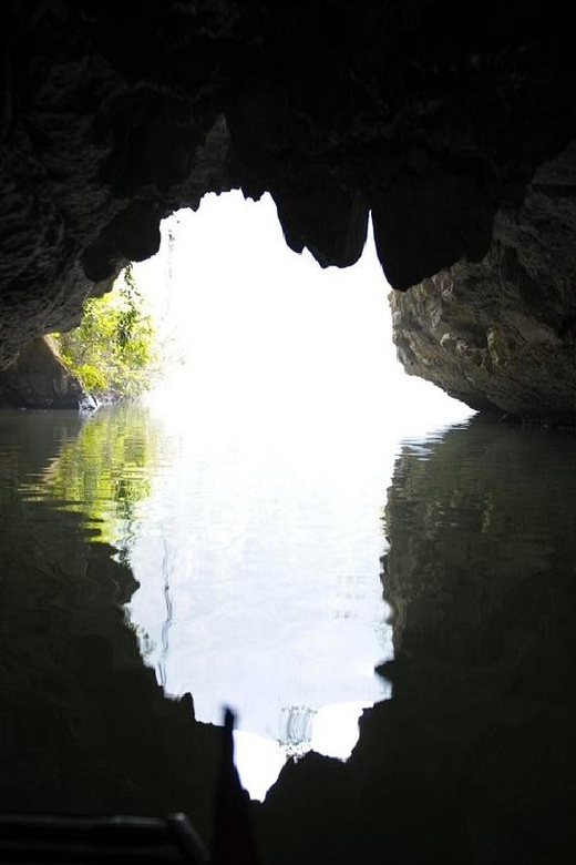 Hanoi: Ninh Binh / Bai Dinh Pagoda - Trang An / Buffet Lunch - Lunch at Local Restaurant