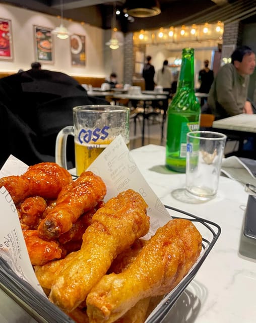 Hiking and Tasting Local Cuisine at Seoul Fortress - Customization and Private Tours