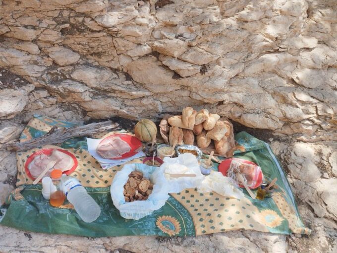 Hiking in the Footsteps of Marcel Pagnol - Meeting Point and Directions