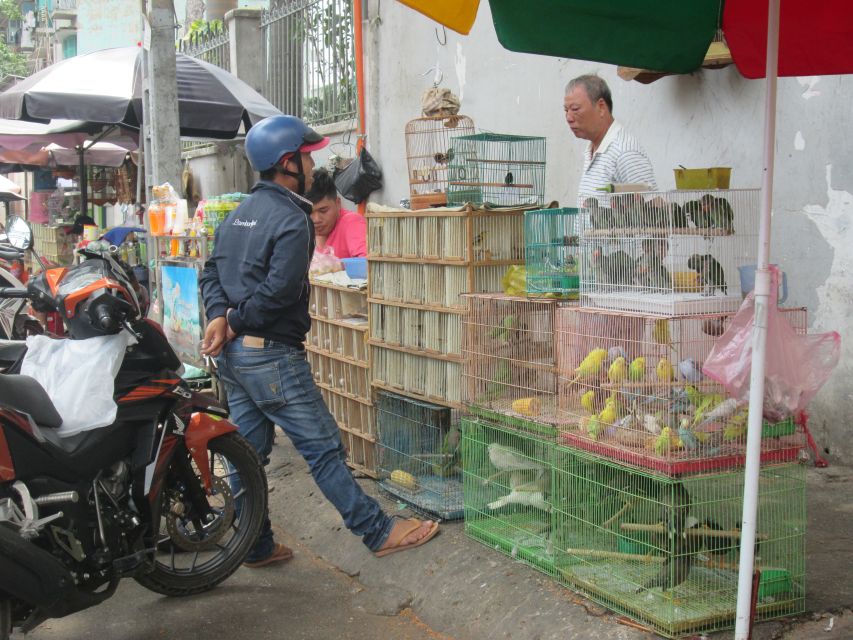 Ho Chi Minh City: Saigon Morning Markets Tour by Motorbike - Tips for a Great Experience