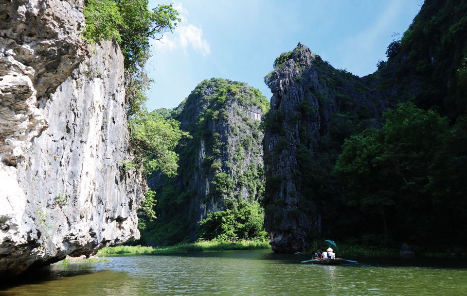 Hoa Lu and Tam Coc With Bike Ride and Family Visit - Nearby Attractions