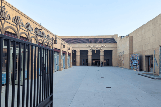 Hollywood Walk of Fame Self-Guided Walking Tour - Availability and Cancellation