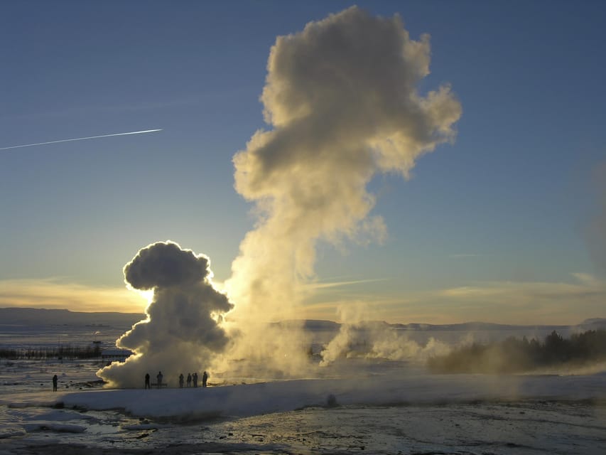 Iceland: Hidden Powers & Northern Lights 6 Day Guided Tour - Booking Information