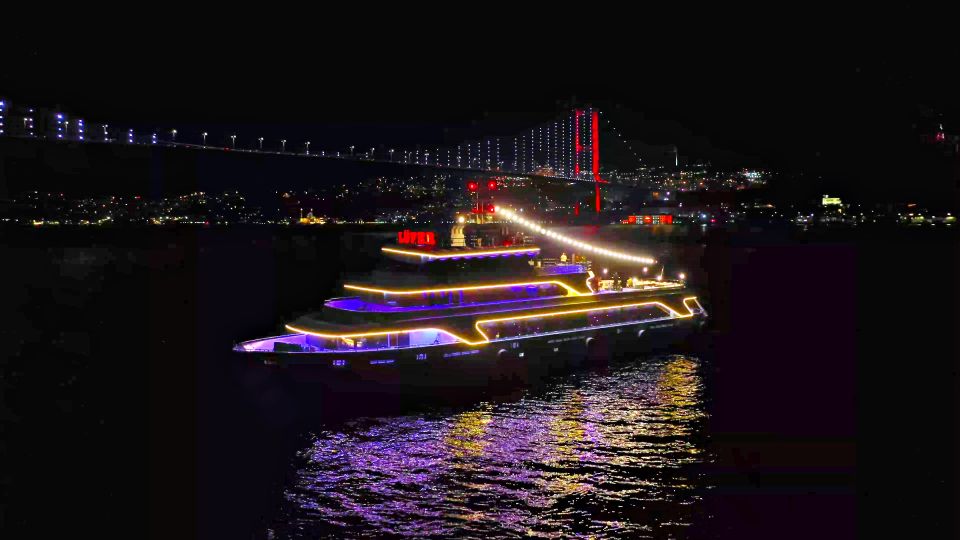 Istanbul: Bosphorus Dinner Cruise & Show With Private Table - Accessibility Information