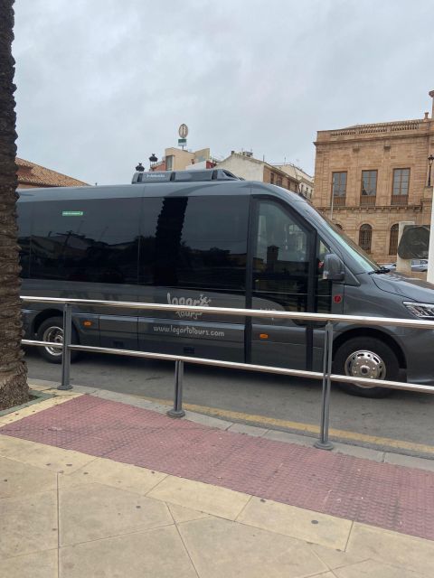 Jaén - Granada Airport Transfers in a VIP Coach - Seamless Airport Transfer