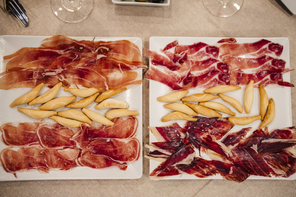 Jamón, Cheese and Wine Experience Near Sagrada Familia - Wine Pairing and Beverages