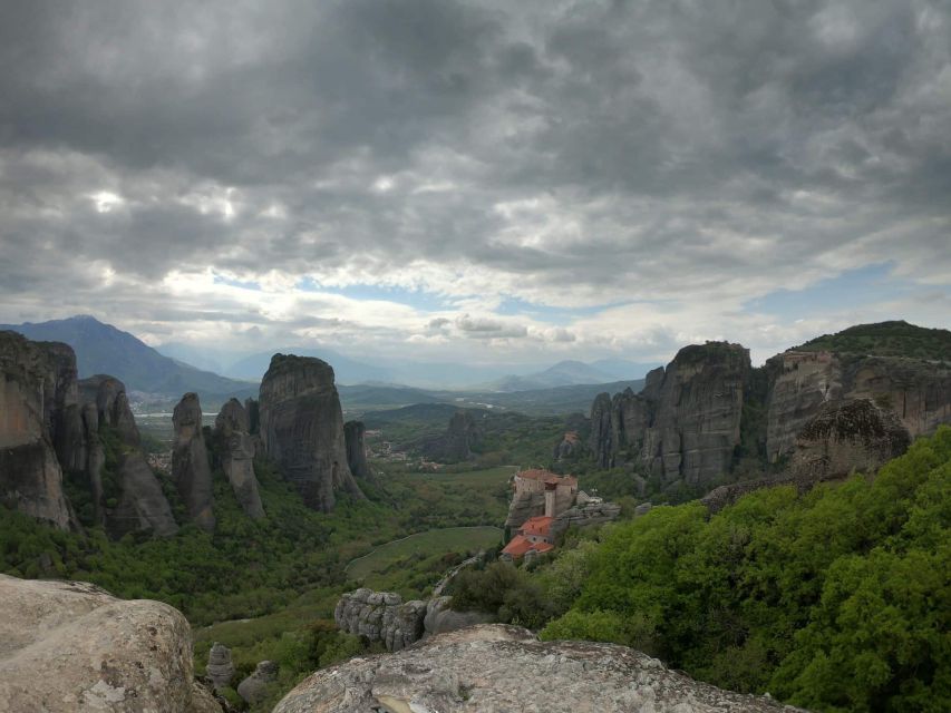 Kalabaka: Meteora Monasteries Minibus Tour With Photo Stops - History and Culture