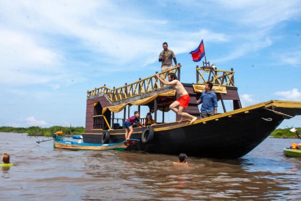 Kayaking on the Lake & Floating Village - Booking Information