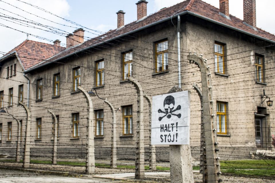 Krakow: Auschwitz-Birkenau and Salt Mine Guided Tour - Booking and Cancellation Policy